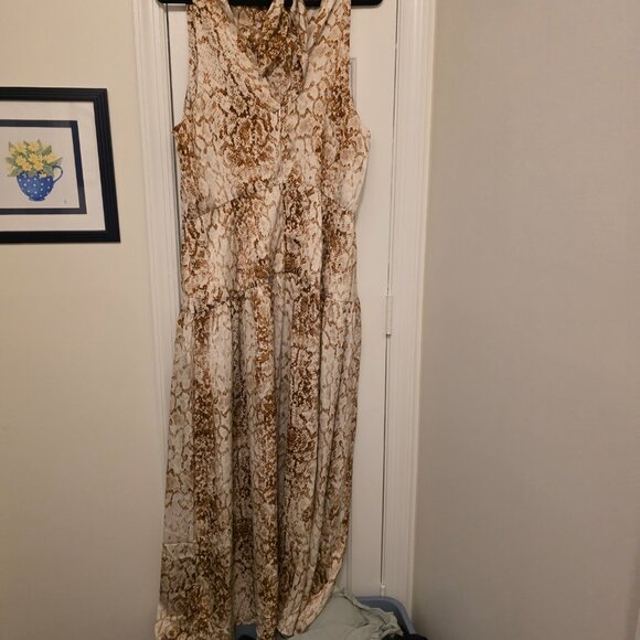 Brown and White Halter Maxi Dress - Picture 2 of 3